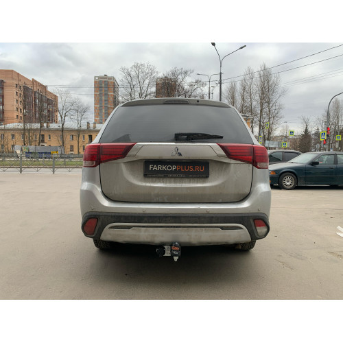 Фаркоп Лидер Плюс на MITSUBISHI Outlander 2012–  Арт. M113-E