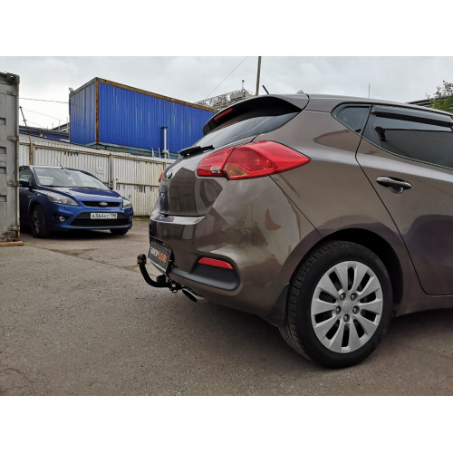 Фаркоп Трейлер на Kia Ceed 2012- Арт. 7352 (хэтчбек)